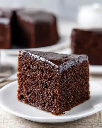 Emergency chocolate cake without eggs or butter, easy and delicious recipe